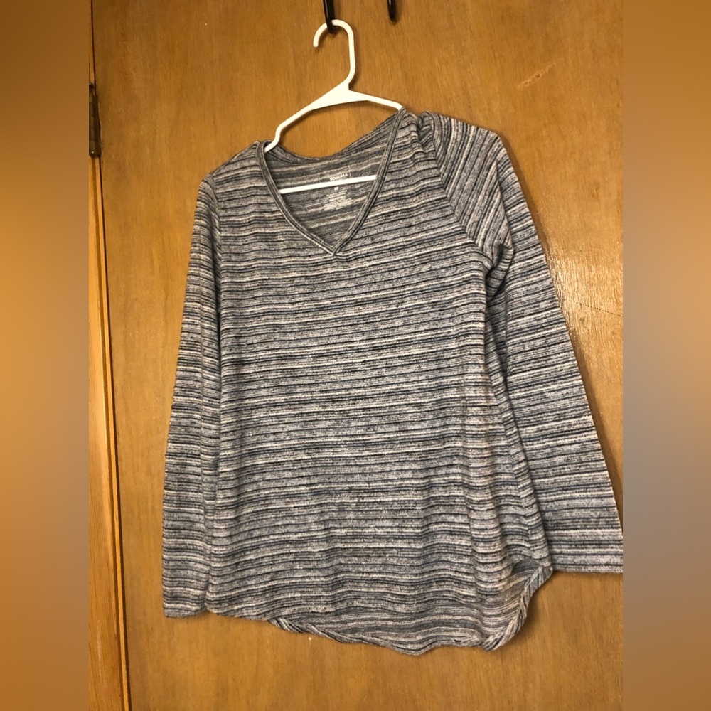Sonoma Women’s long sleeve shirt M